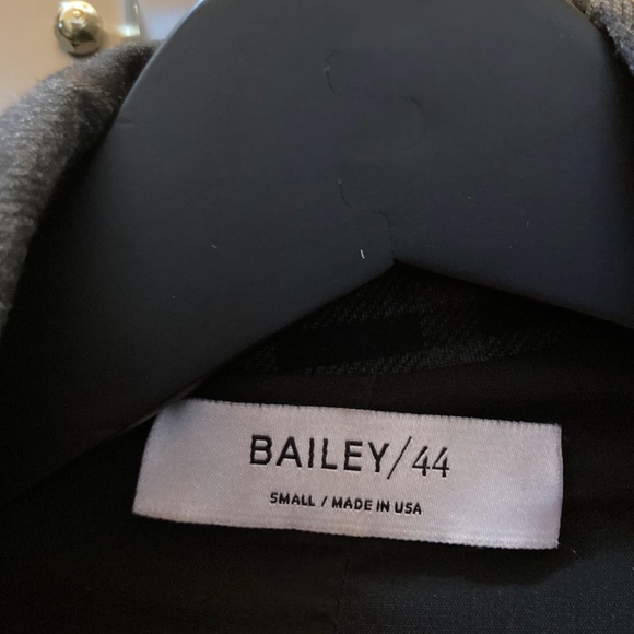 jacket - Picture 2 of 3